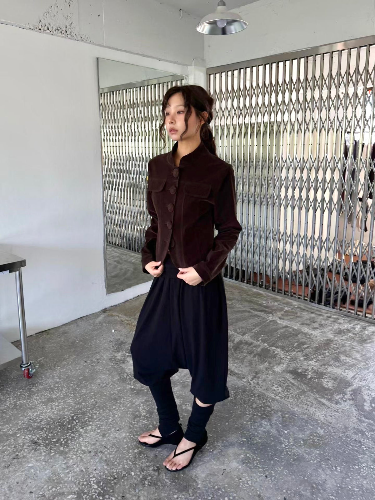 suede-like cropped jacket (2 colors)