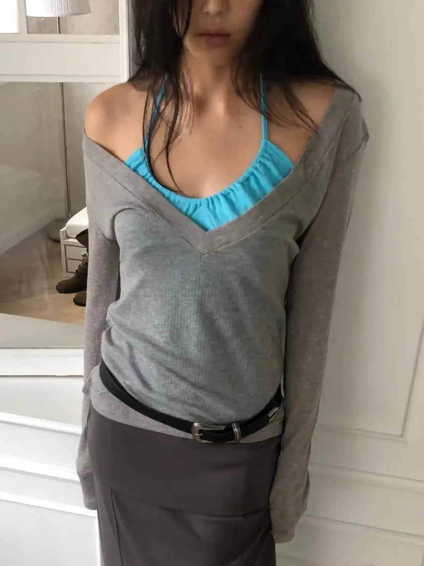 Deep V-neck wool-Tencel blend T-shirt（3 colors)