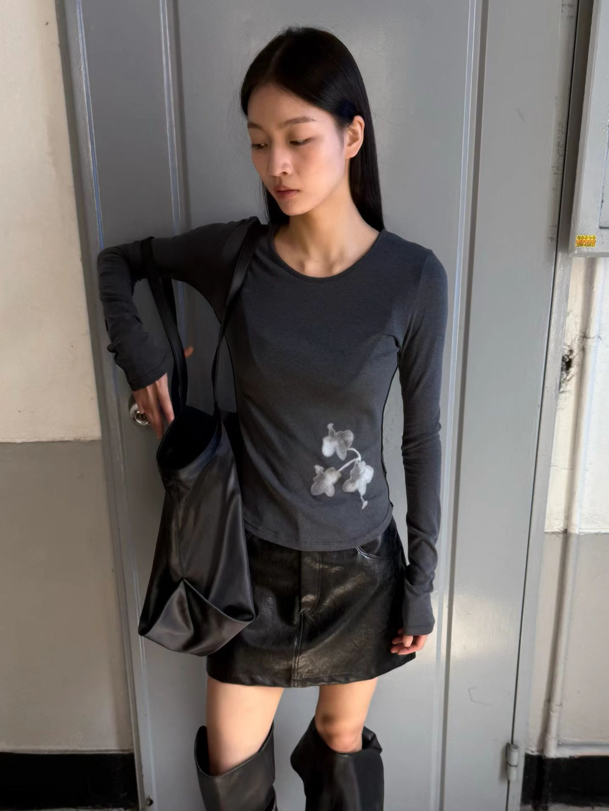 柔霧肌感花影長袖上衣