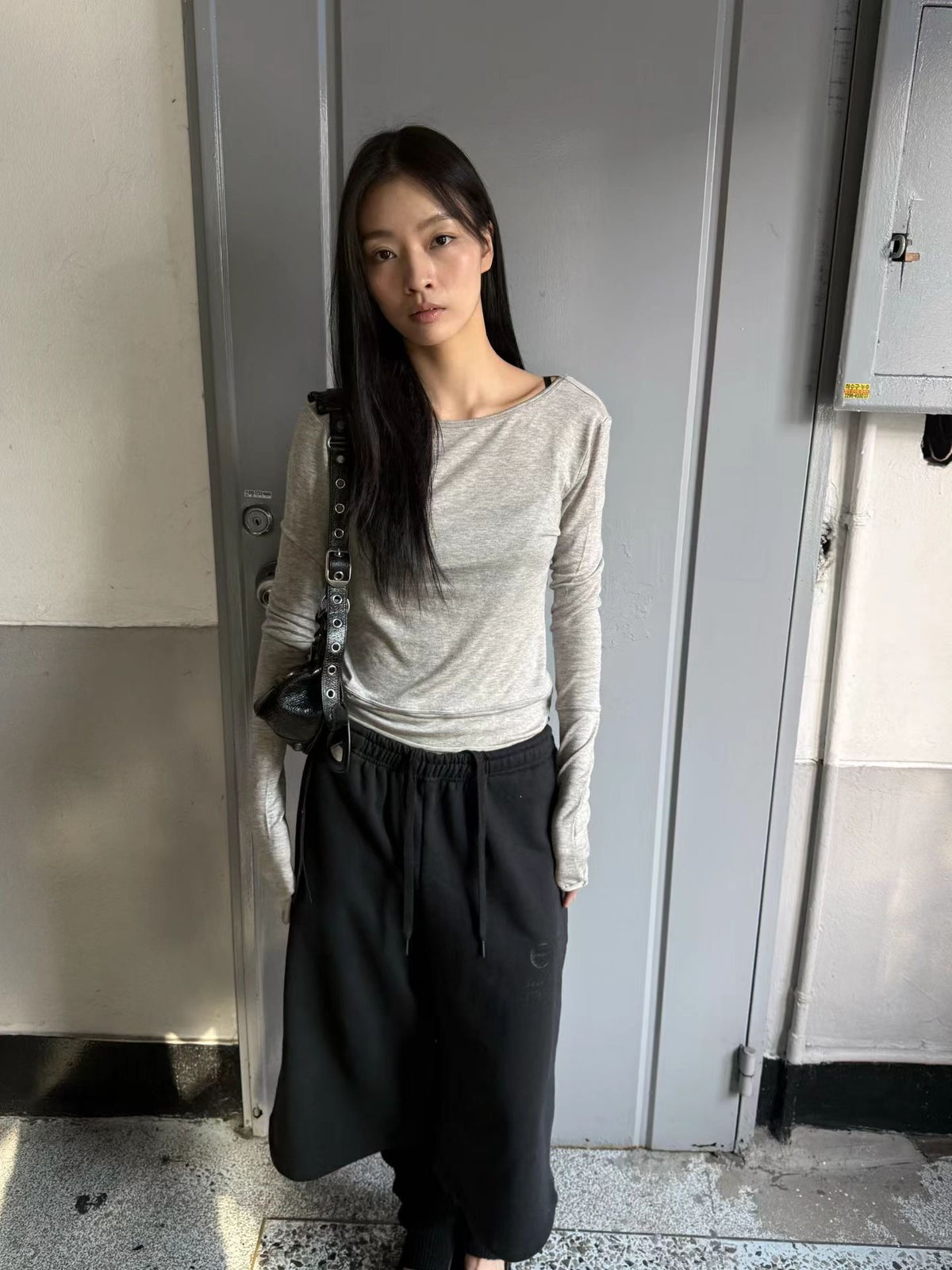 warm touch印花美背細帶上衣
