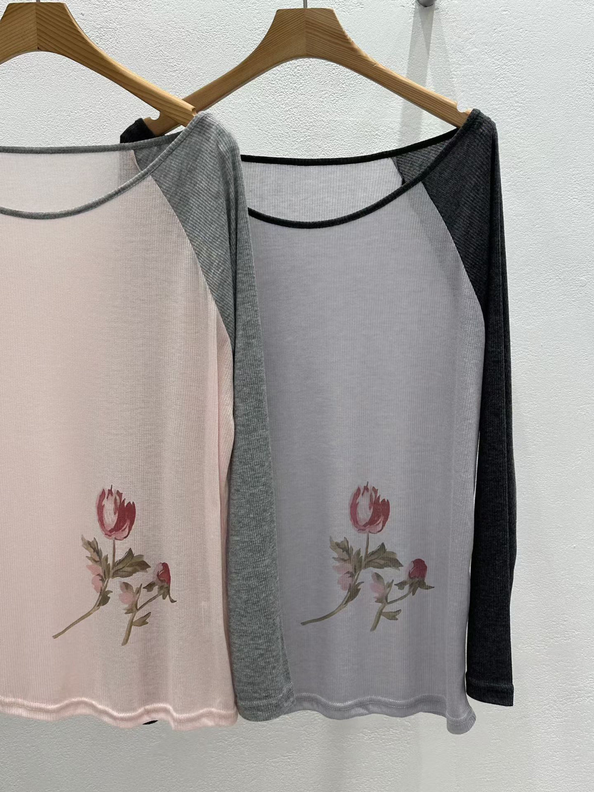 Raglan Ribbed Flower t shirt(2 colors)