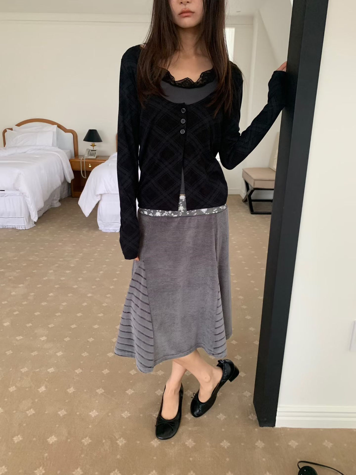 Patchwork Striped Floral Velvet Skirt（2 colors)
