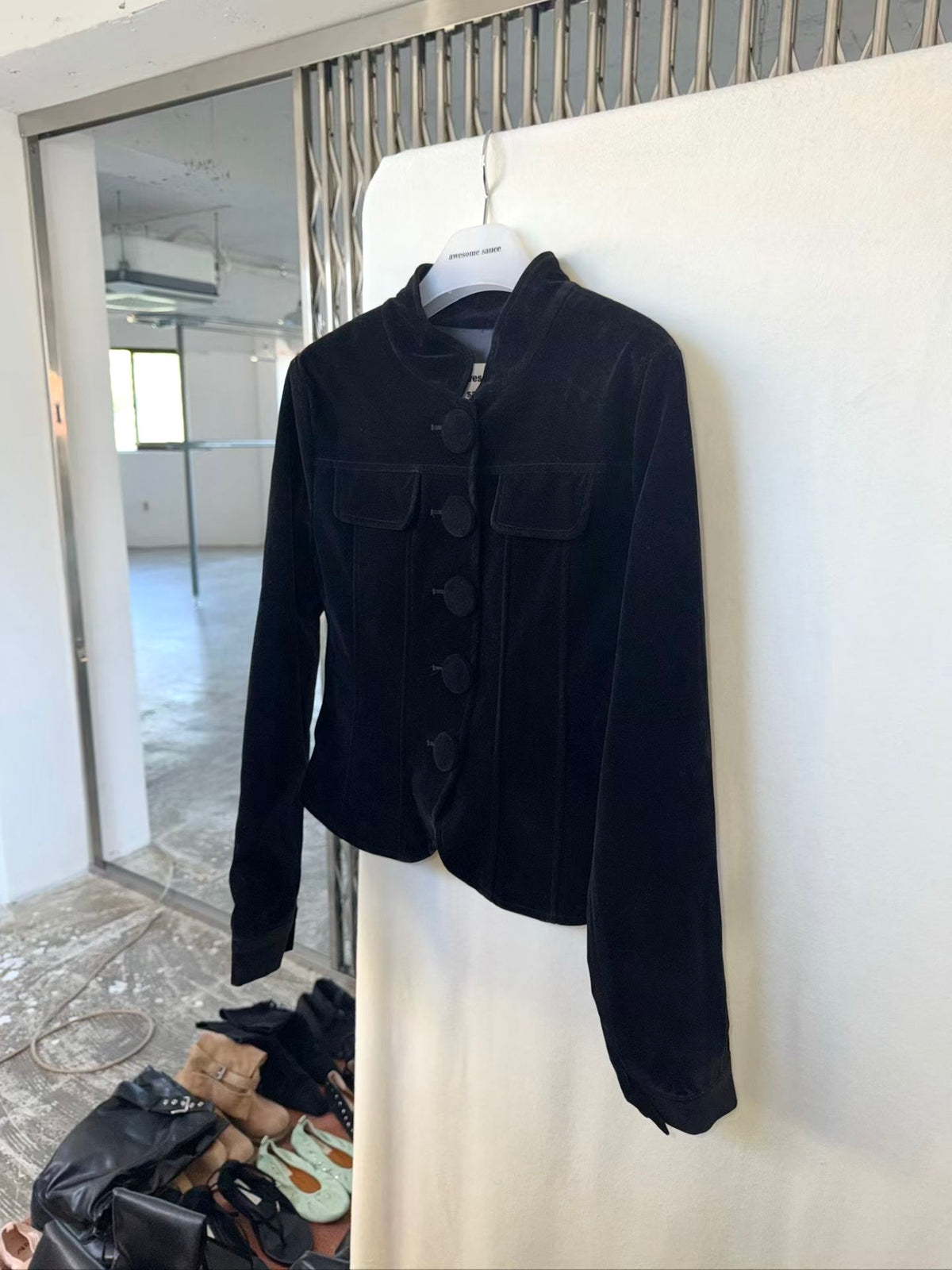 suede-like cropped jacket (2 colors)