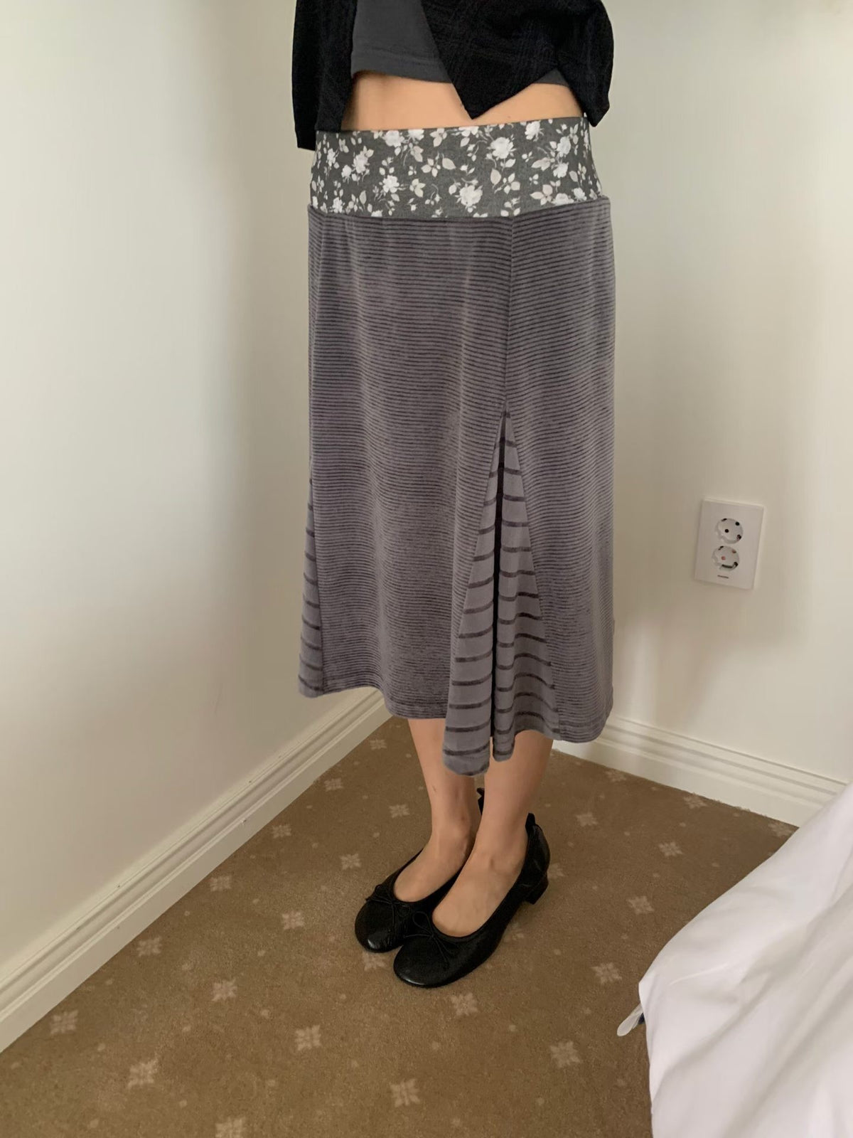 Patchwork Striped Floral Velvet Skirt（2 colors)