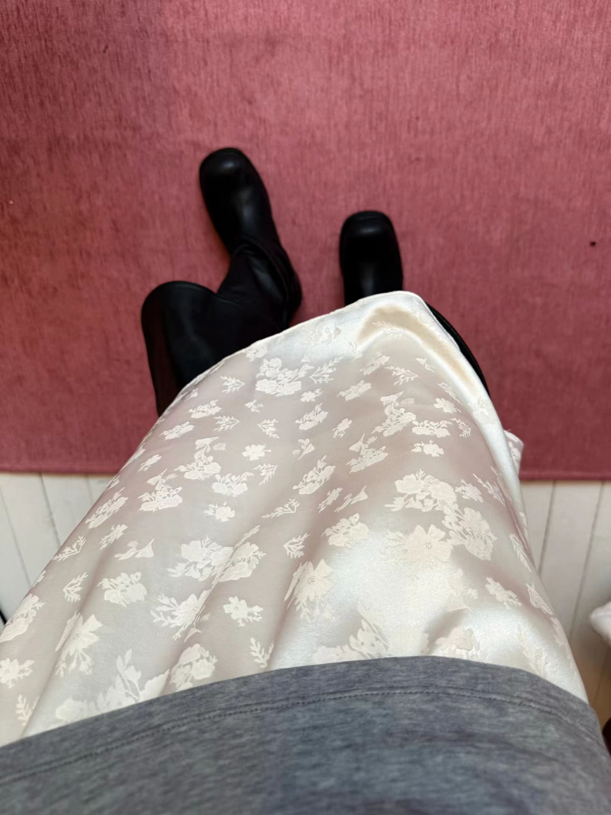 微光柔垂提花裙