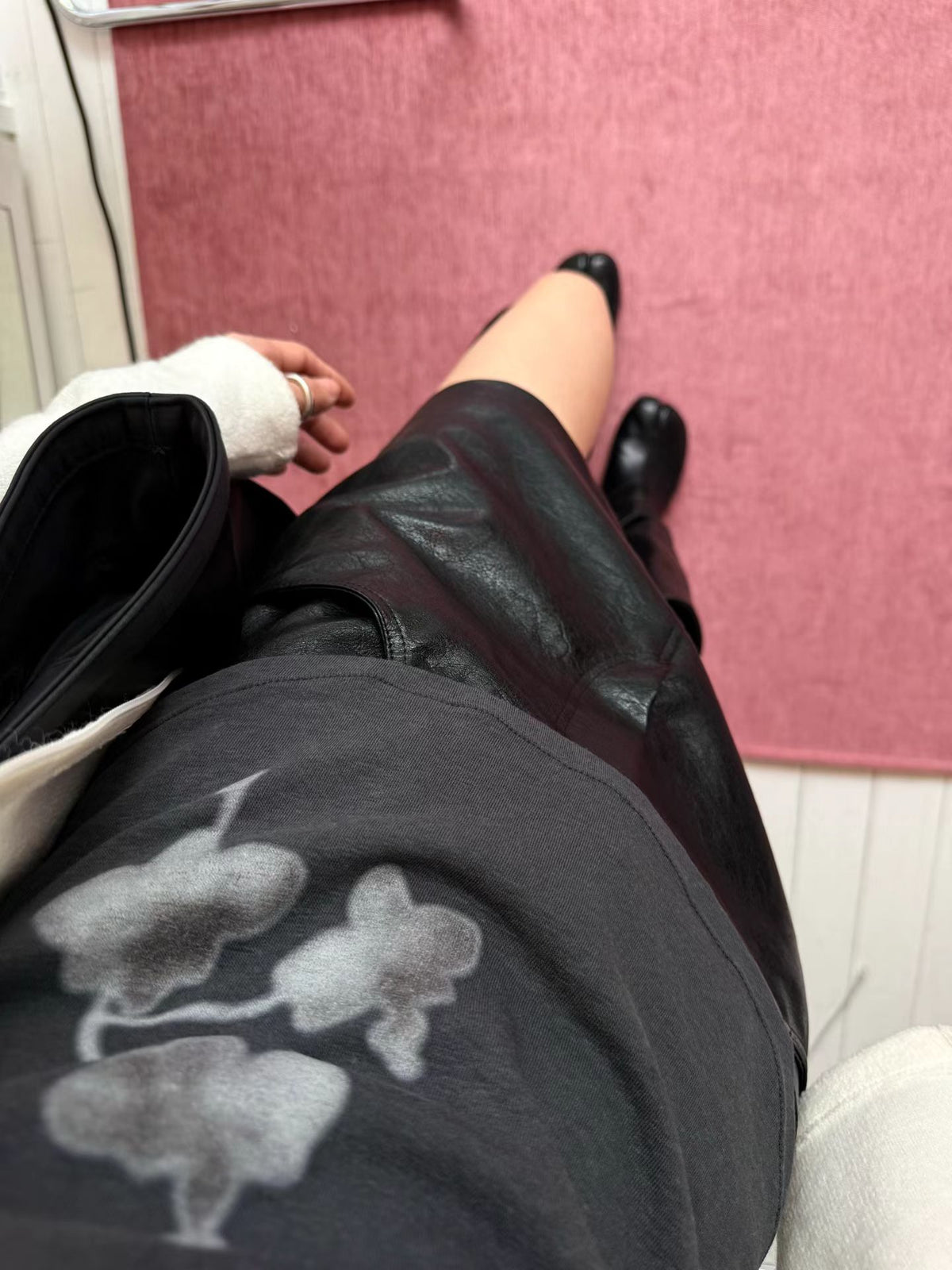 柔霧肌感花影長袖上衣