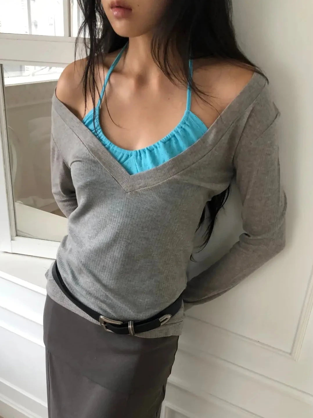 Deep V-neck wool-Tencel blend T-shirt（3 colors)
