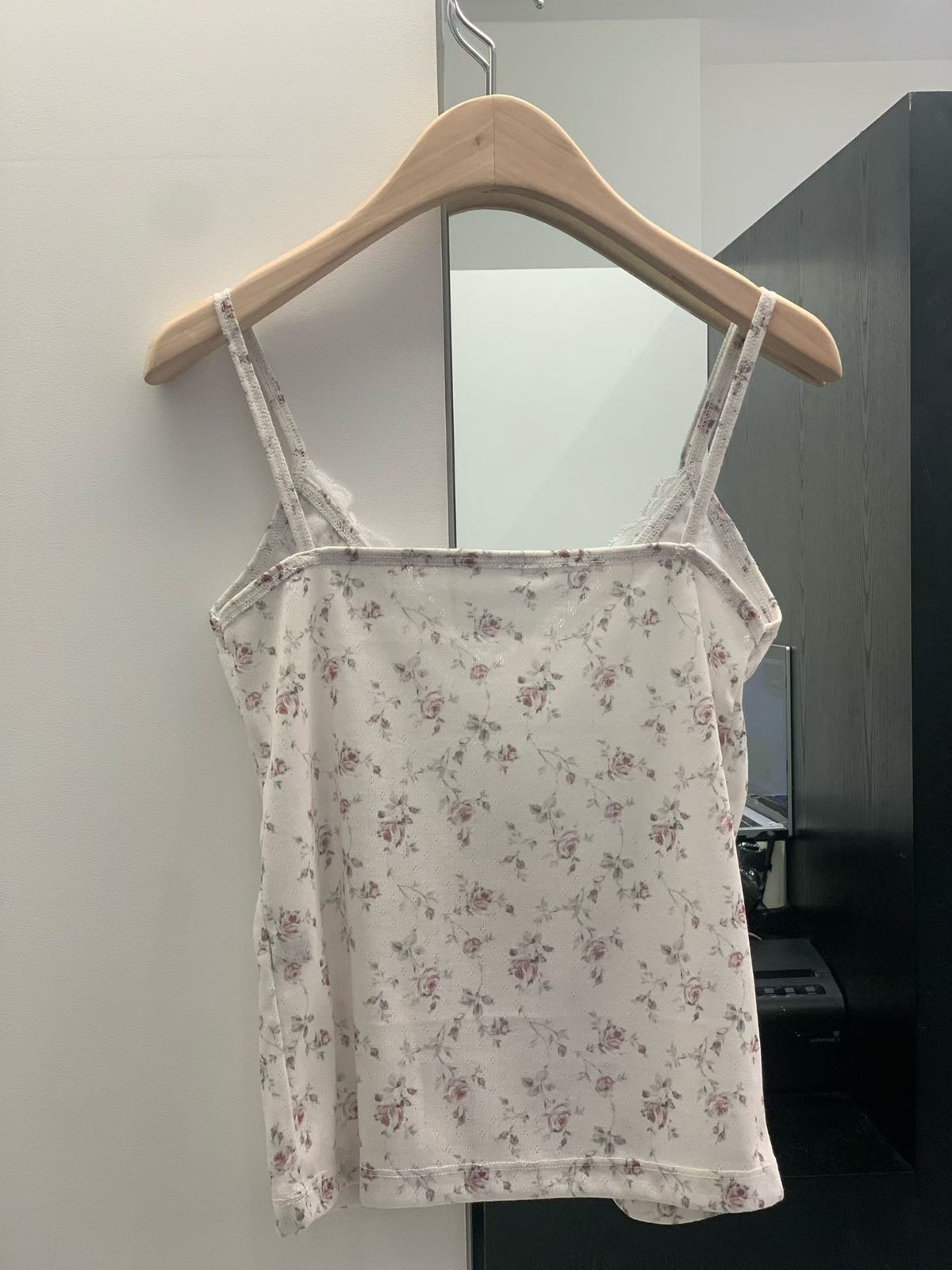 small floral tank top (2 colors)