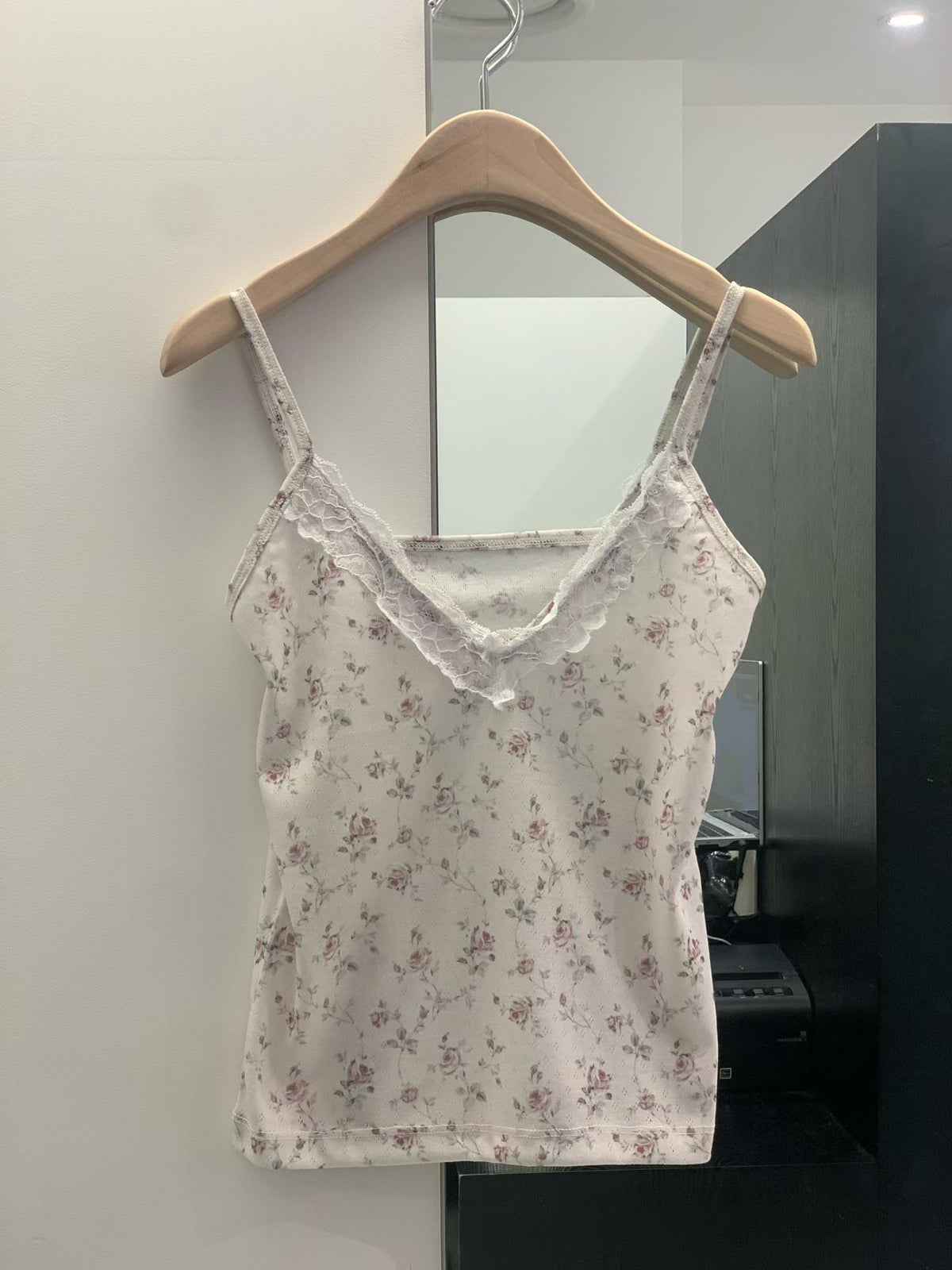 small floral tank top (2 colors)