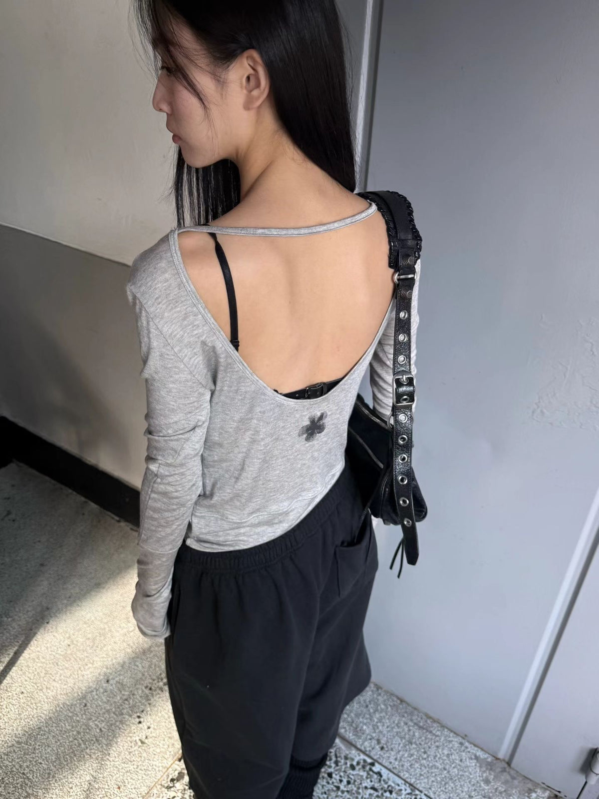 warm touch印花美背細帶上衣