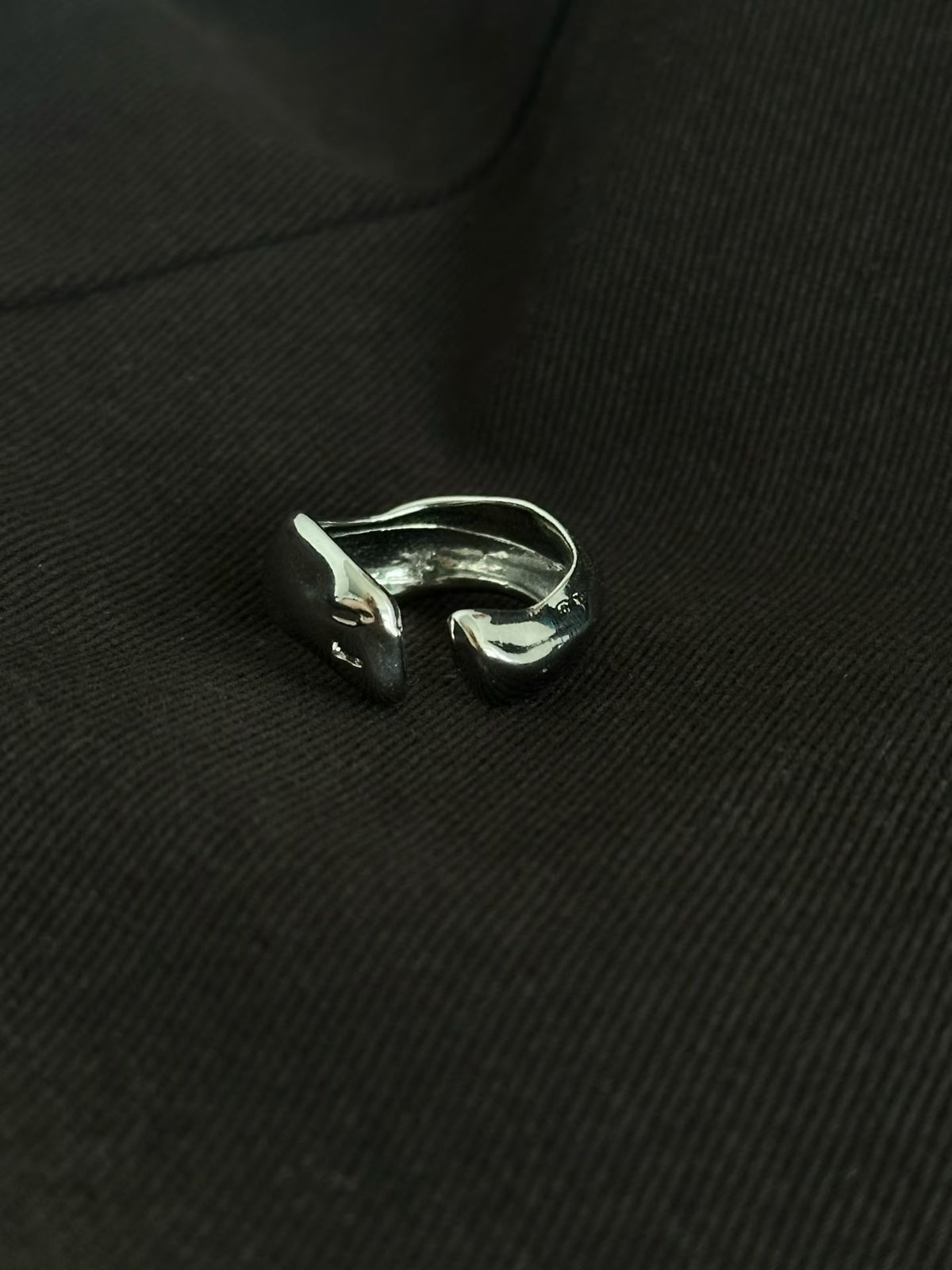 Irregular Liquid Metal Ring