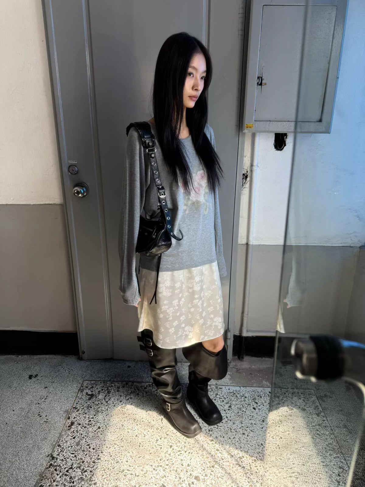 輕霧玫瑰慵懶微寬鬆上衣