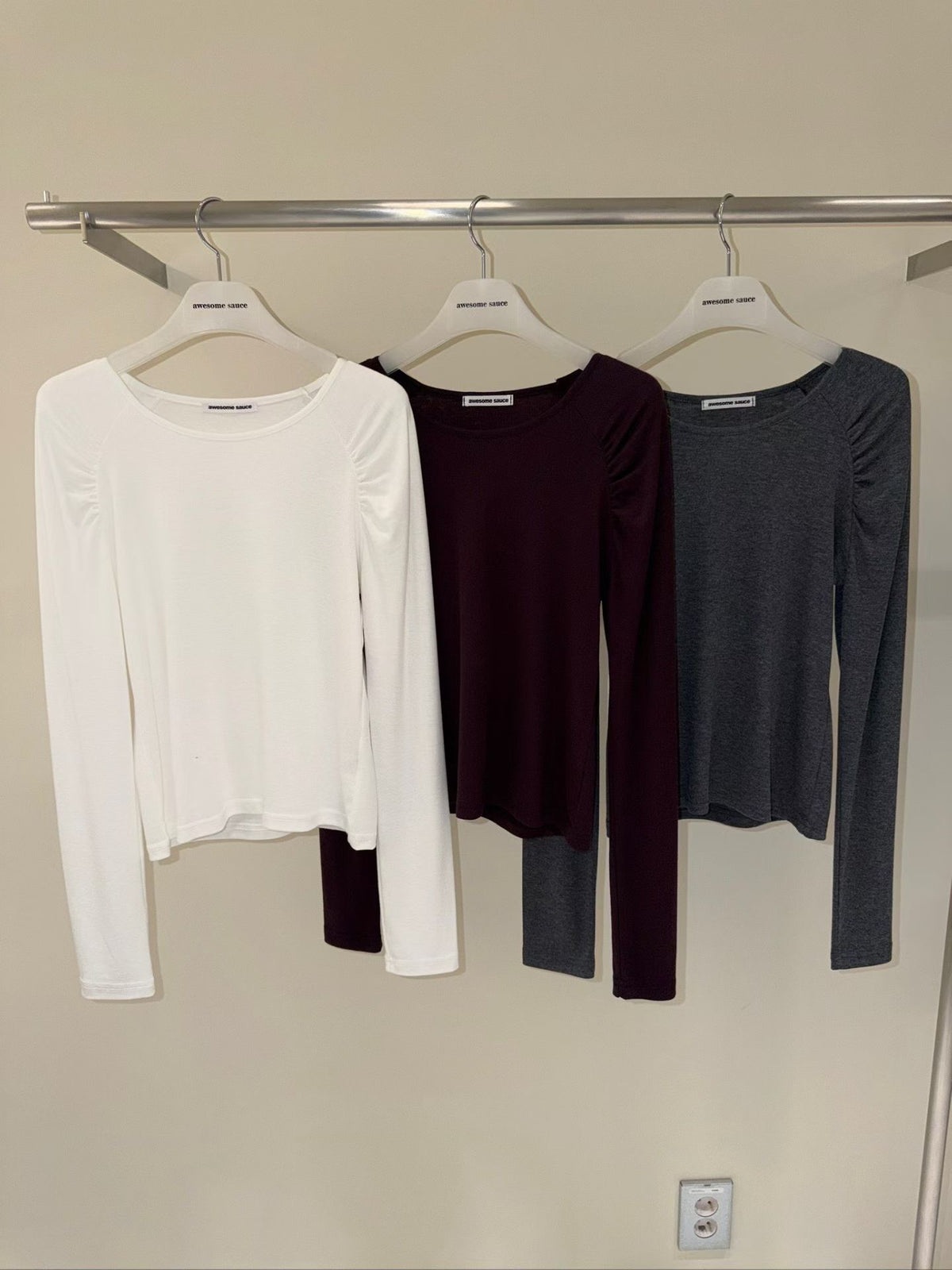 Raglan sleeve gathered T-shirt（3 colors)