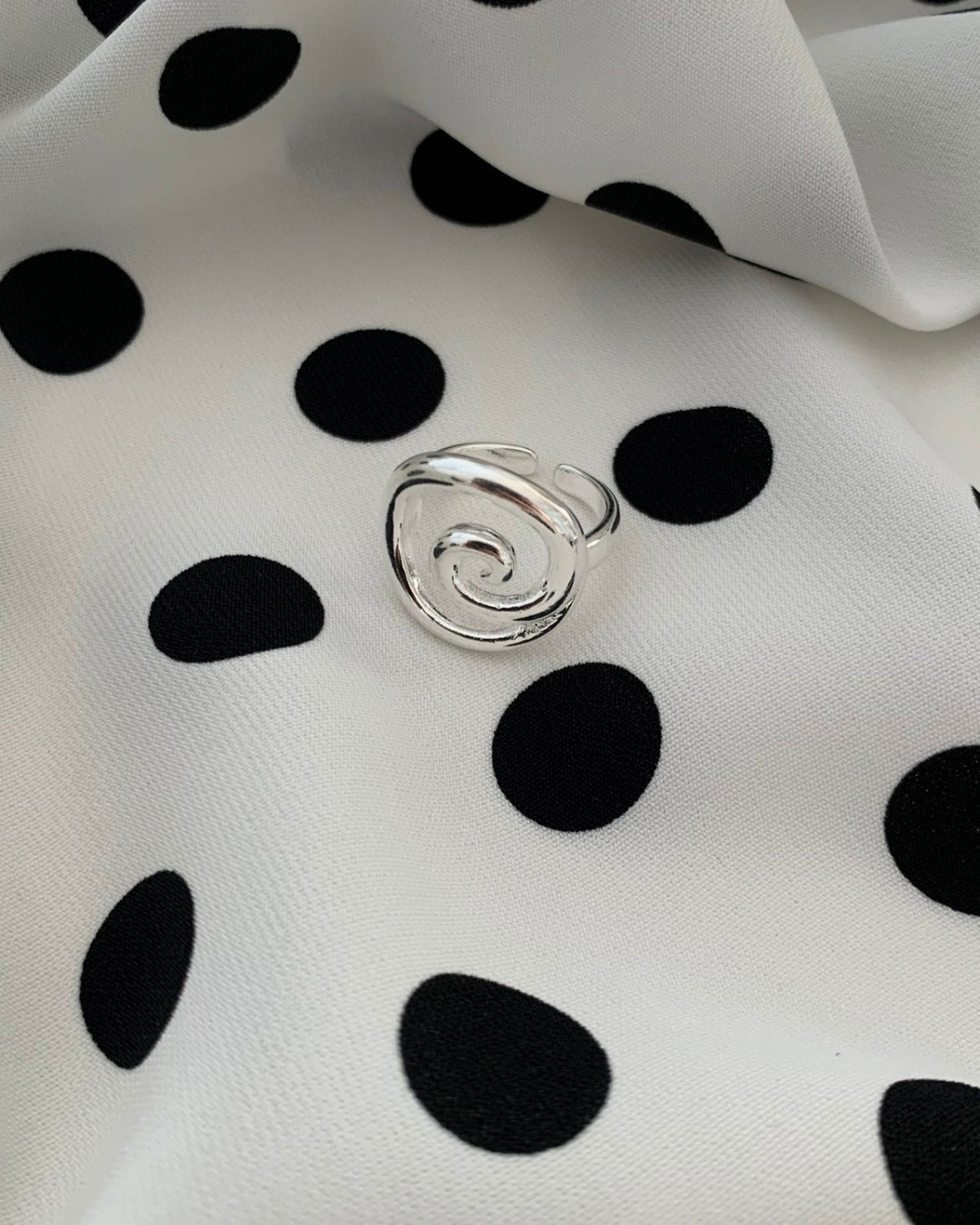 Silver Swirl Ring