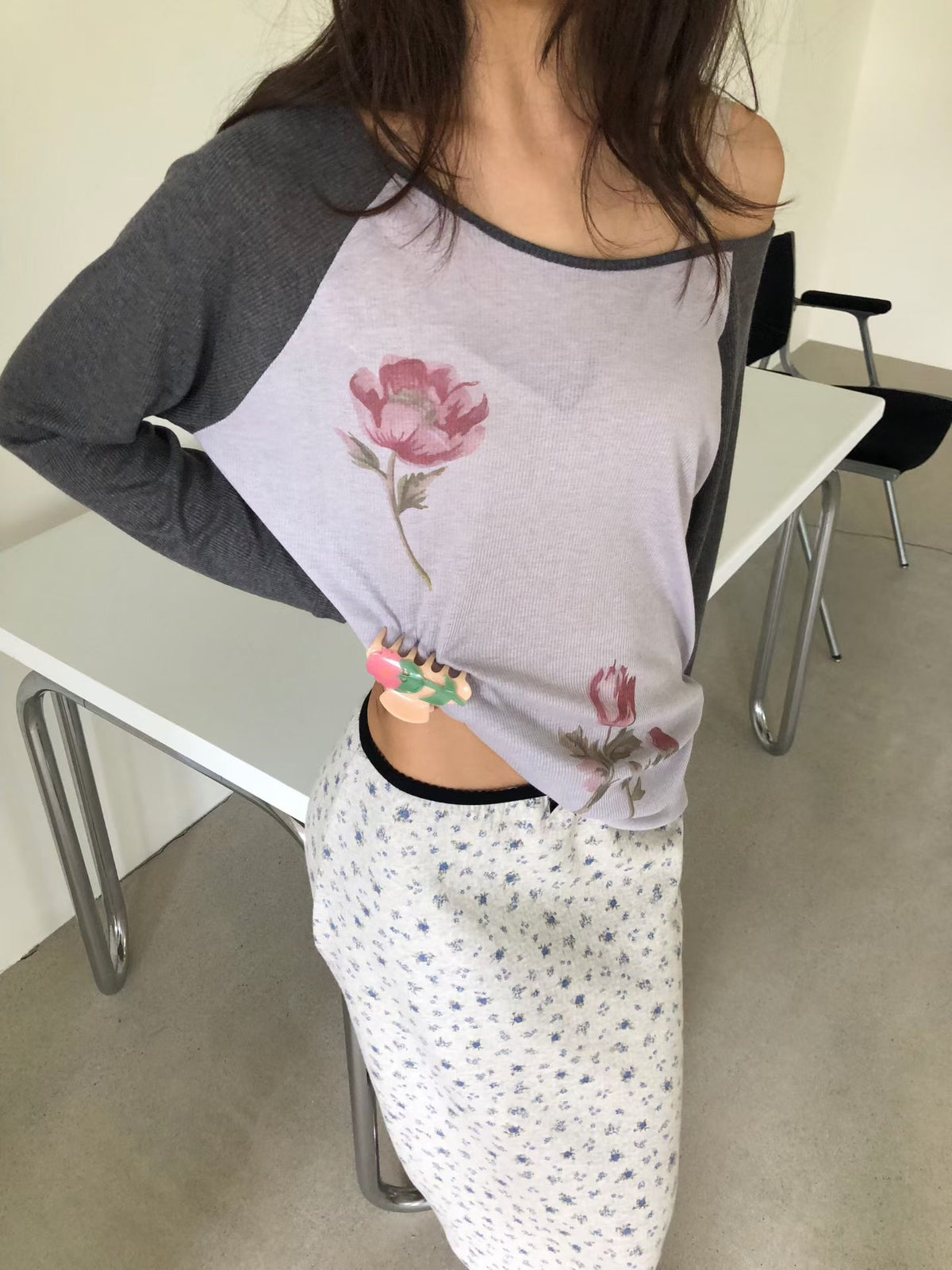 Raglan Ribbed Flower t shirt(2 colors)