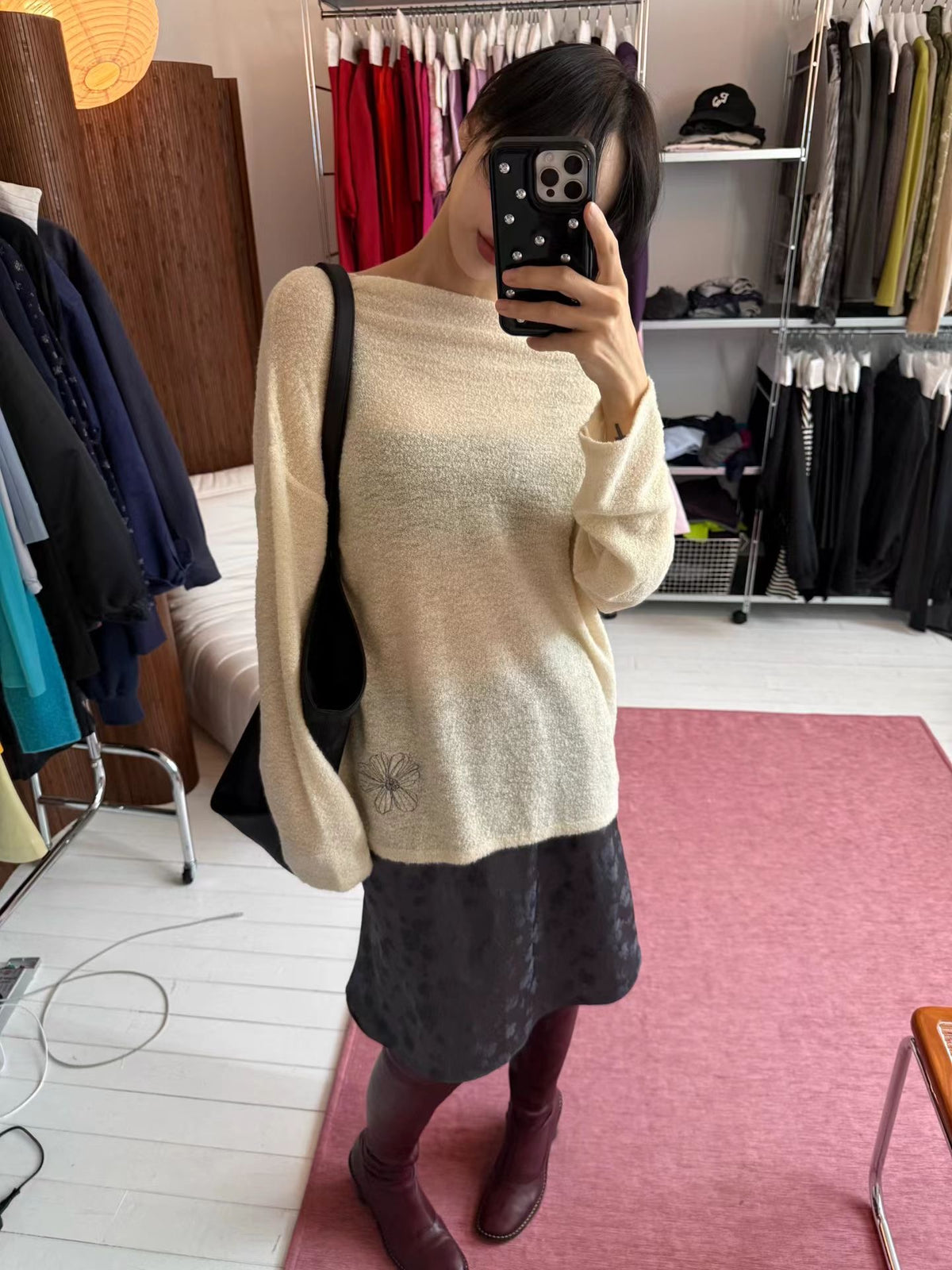 慵懶花瓣刺繡寬版針織衫