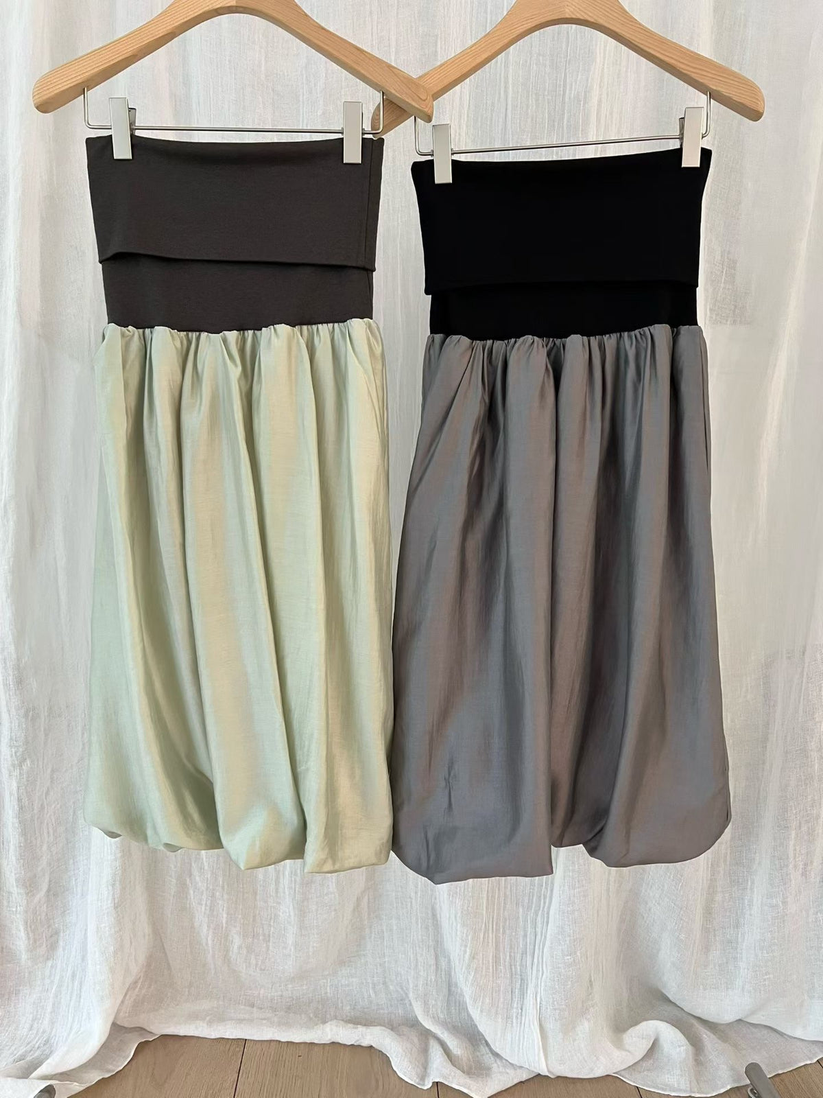 Goat Balloon Skirt (2 colors)