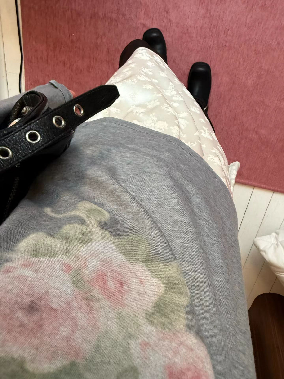 輕霧玫瑰慵懶微寬鬆上衣