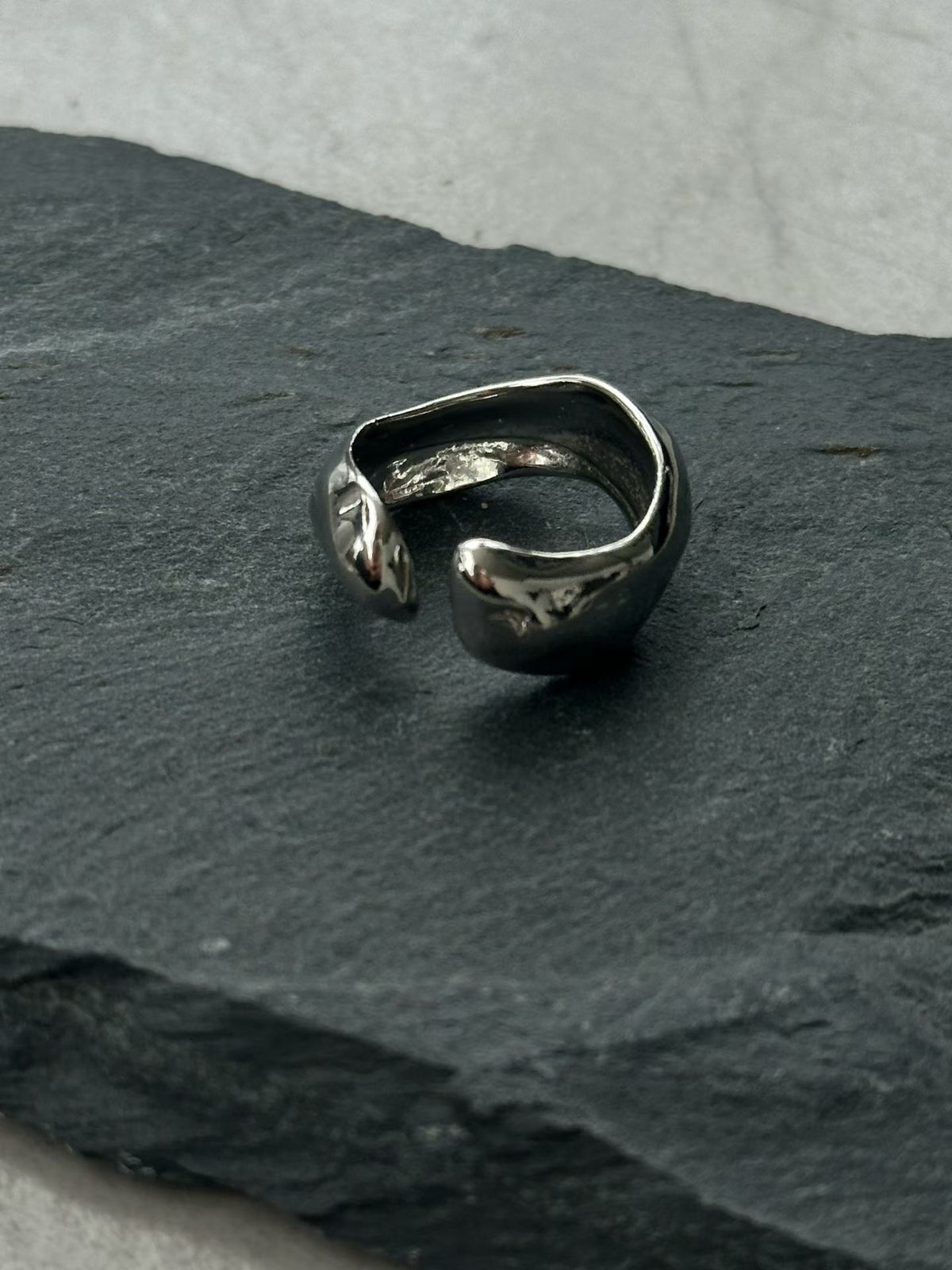 Irregular Liquid Metal Ring