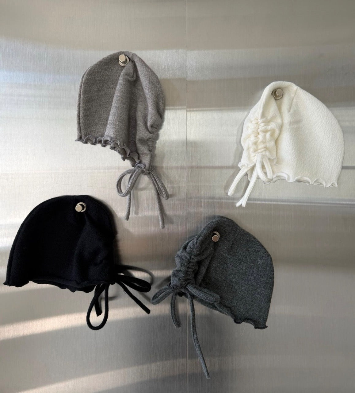 Drawstring Ruffle Knit Hat（4 colors)